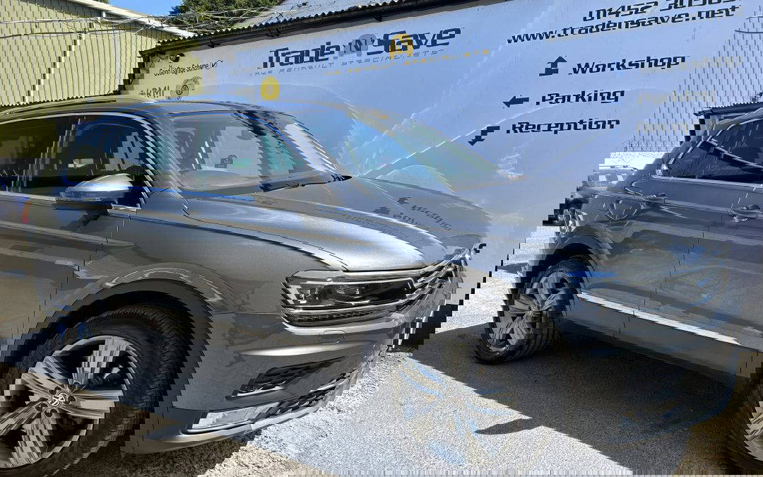 2017 VW Tiguan SEL 4-Motion DSG/AUTO 190PS